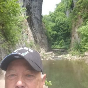 Meet your Posher, Gary